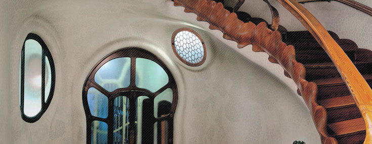 Antoni Gaud&iacute;, 1904. Staircase of the main entrance hall in Casa Batll&oacute;, Barcelona (&copy; Casa Batll&oacute; 2007)